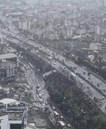 Istanbul8217da-Kar-Yagisi-Kapida-15-Ilce-Icin-Saati-Belirlendi-featured