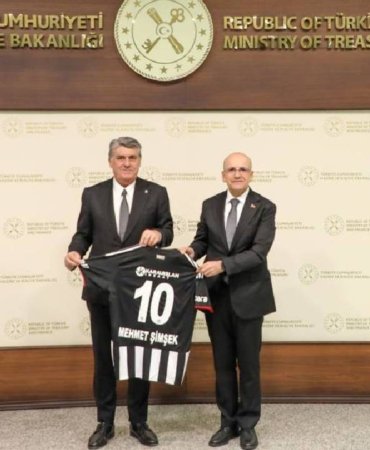 Adali8217dan-Bakan-Simsek8217e-Ziyaret-Besiktas8217in-Gundemi-featured