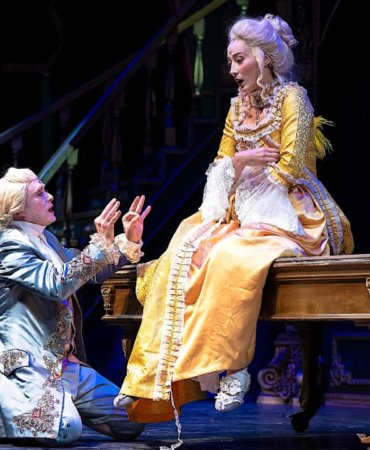 Amadeus-Oyunu-Sanat-Tutku-ve-Sahnenin-Ihtisami-featured
