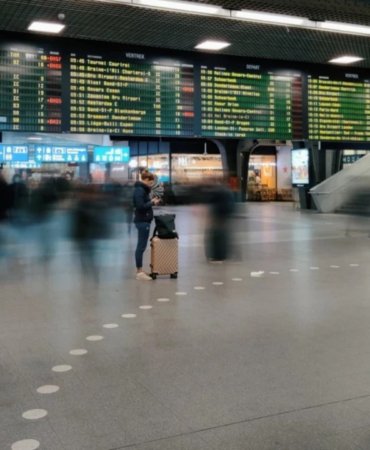 Bruksel-Guney-Istasyonu8217nda-Supheli-Paket-Panigi-300-Sefer-Iptal-Edildi-featured