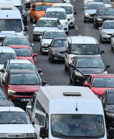 Istanbul-Bayrami8217nda-Ulasim-Felc-Yogunluk-748217e-Ulasti-featured