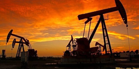 Küresel riskler petrol fiyatlarını ateşledi: Zam endişesi artıyor
