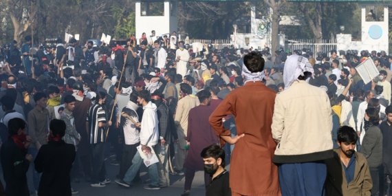 Pakistan’da Hamaney Sonrası Gilgit-Baltistan’da Yasak