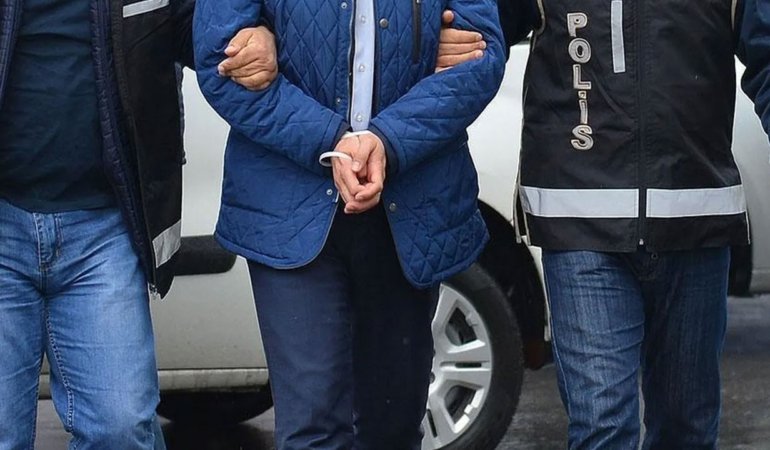 Tekirdag8217da-Uyusturucu-ve-Silah-Operasyonunda-19-Tutuklama-featured
