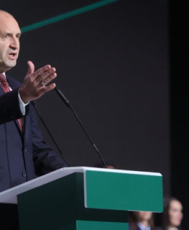 Bulgaristanin-sekizinci-genel-seciminde-Radev-liderligi-elinde-tutuyor-featured