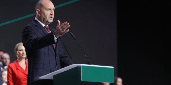 Bulgaristan’ın sekizinci genel seçiminde Radev liderliği elinde tutuyor