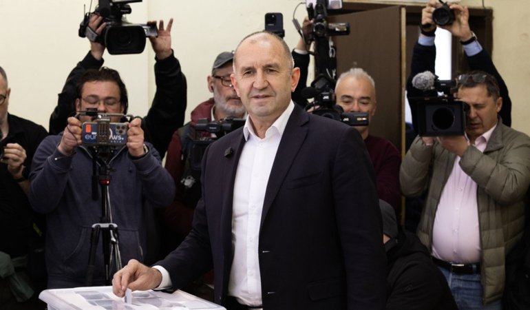Eski-Cumhurbaskani-Radev-Bulgaristan8217da-Genel-Secimi-Farkli-Kazandi-featured