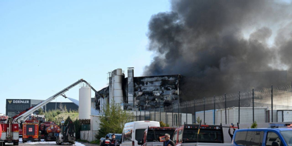 Sincan’da boya fabrikasında yangın: 1 işçi hayatını kaybetti, 2 yaralı