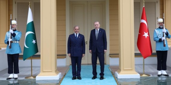 Türkiye-Pakistan zirvesi: Erdoğan ve Şahbaz Şerif bir araya geldi